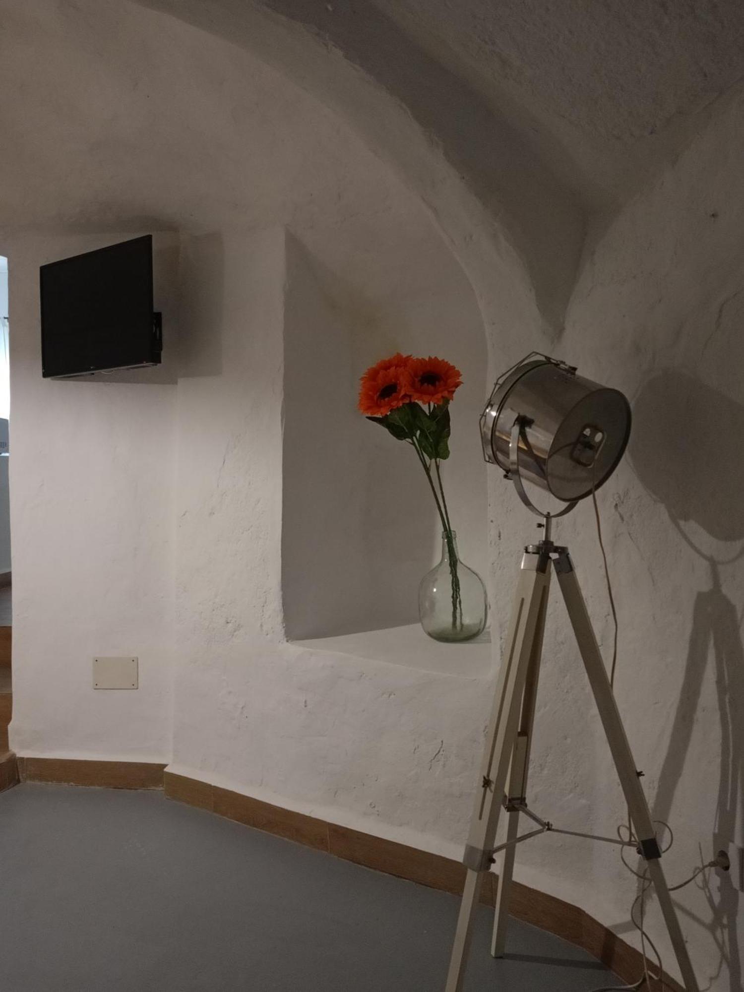 Encantadora Casa-Cueva En Pleno Barrio Alfarero De นีคาร์ ภายนอก รูปภาพ